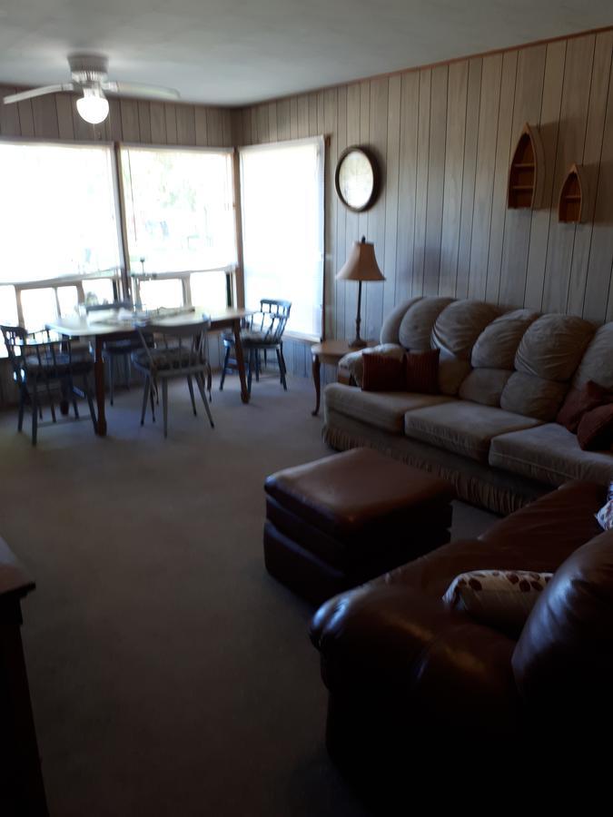 Chalkley'S Sandy Bay Cottage Resort Nipissing Beach Extérieur photo