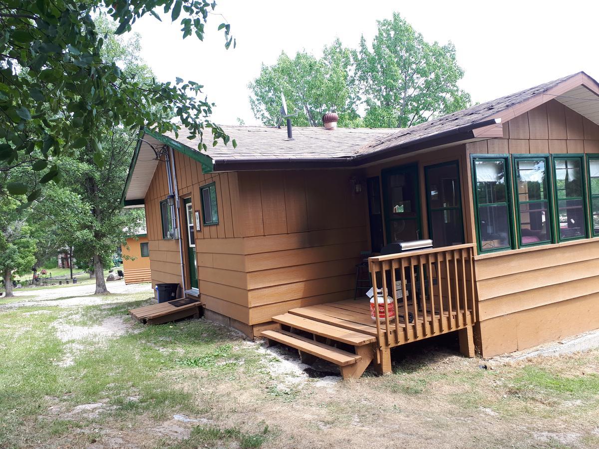 Chalkley'S Sandy Bay Cottage Resort Nipissing Beach Extérieur photo